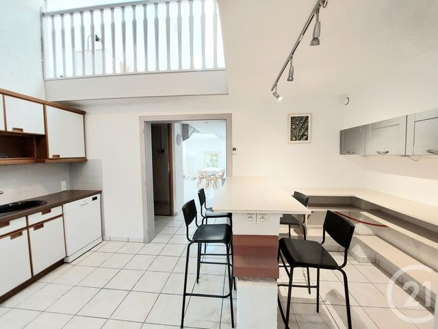 Appartement F3 &agrave; louer - 3 pi&egrave;ces - 78 m2 - St Die Des Vosges - 88 - LORRAINE