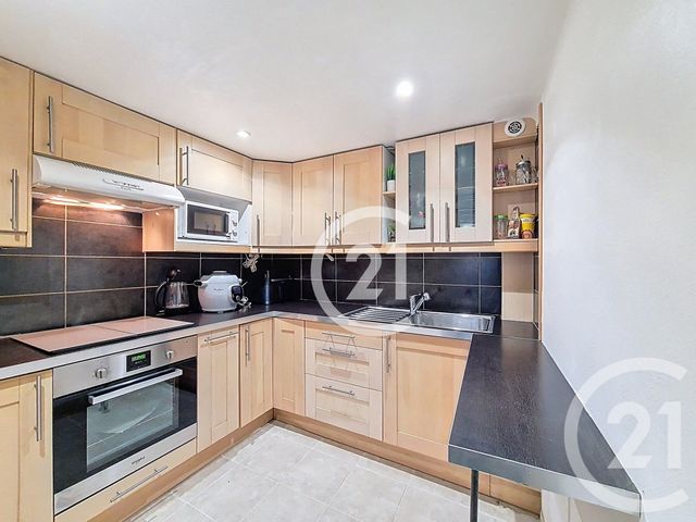 Appartement &agrave; vendre - 3 pi&egrave;ces - 62,40 m2 - St Mitre Les Remparts - 13 - PROVENCE-ALPES-COTE-D-AZUR