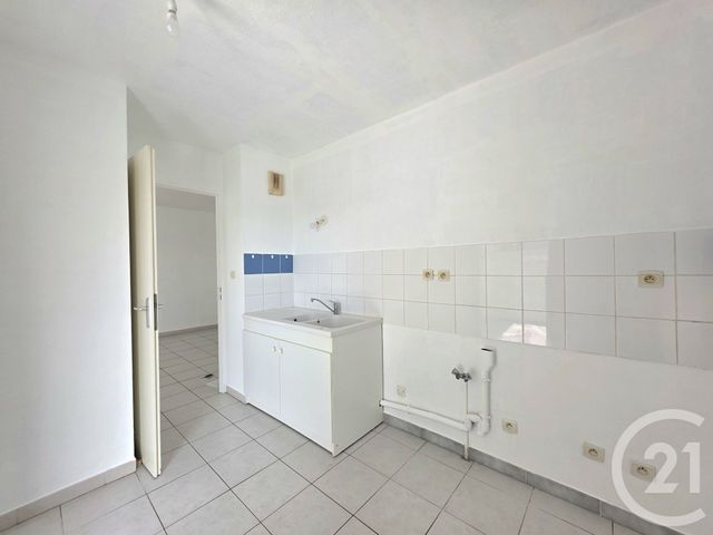 Appartement F3 à vendre - 3 pièces - 61 m2 - Istres - 13 - PROVENCE-ALPES-COTE-D-AZUR