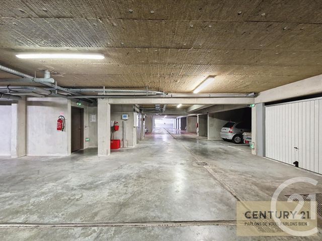 Parking à vendre - 12,50 m2 - Istres - 13 - PROVENCE-ALPES-COTE-D-AZUR