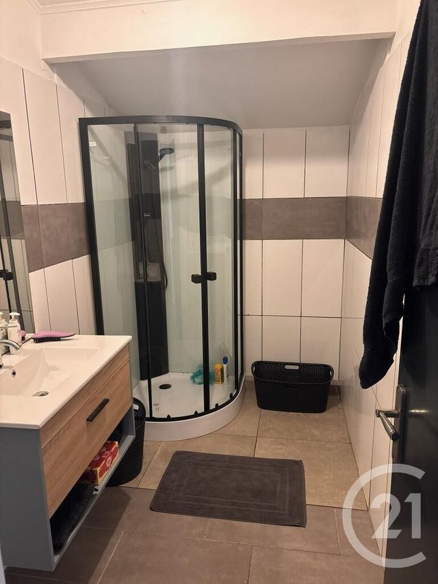 Appartement F3 bis &agrave; vendre - 4 pi&egrave;ces - 63,49 m2 - Miramas - 13 - PROVENCE-ALPES-COTE-D-AZUR