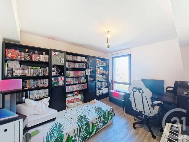 Appartement T4 à vendre - 4 pièces - 66,74 m2 - Istres - 13 - PROVENCE-ALPES-COTE-D-AZUR