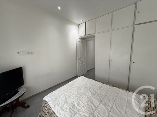 Appartement T3 &agrave; louer - 3 pi&egrave;ces - 51,97 m2 - Port St Louis Du Rhone - 13 - PROVENCE-ALPES-COTE-D-AZUR