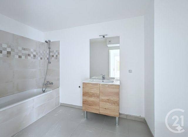 Appartement T4 &agrave; vendre - 4 pi&egrave;ces - 95,85 m2 - Istres - 13 - PROVENCE-ALPES-COTE-D-AZUR