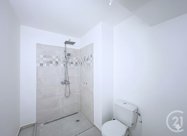 Appartement T3 à vendre - 3 pièces - 71,08 m2 - Istres - 13 - PROVENCE-ALPES-COTE-D-AZUR