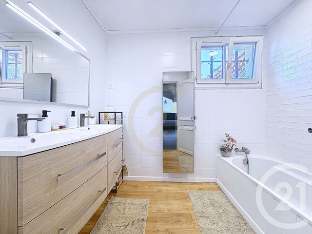 Maison &agrave; vendre - 5 pi&egrave;ces - 143,59 m2 - Istres - 13 - PROVENCE-ALPES-COTE-D-AZUR