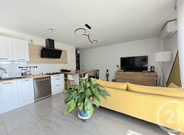 Appartement T4 &agrave; vendre - 4 pi&egrave;ces - 73,53 m2 - 13 - PROVENCE-ALPES-COTE-D-AZUR