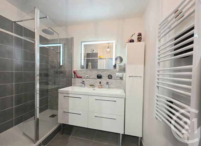 Appartement T4 &agrave; vendre - 4 pi&egrave;ces - 73,53 m2 - 13 - PROVENCE-ALPES-COTE-D-AZUR