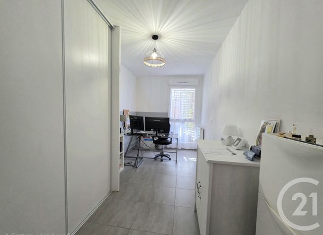 Appartement T4 &agrave; vendre - 4 pi&egrave;ces - 73,53 m2 - 13 - PROVENCE-ALPES-COTE-D-AZUR