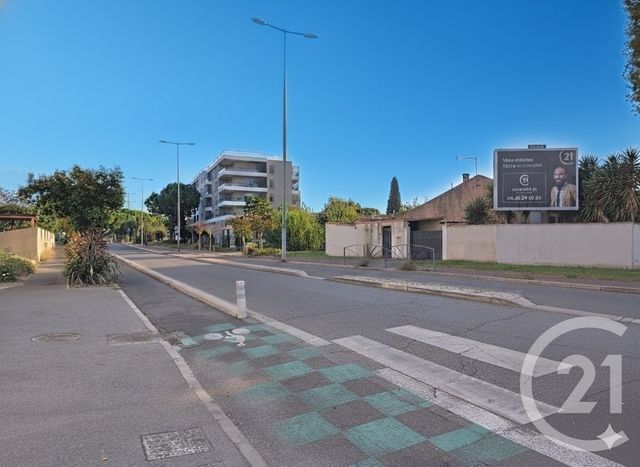 Parking à vendre - 25,70 m2 - Istres - 13 - PROVENCE-ALPES-COTE-D-AZUR