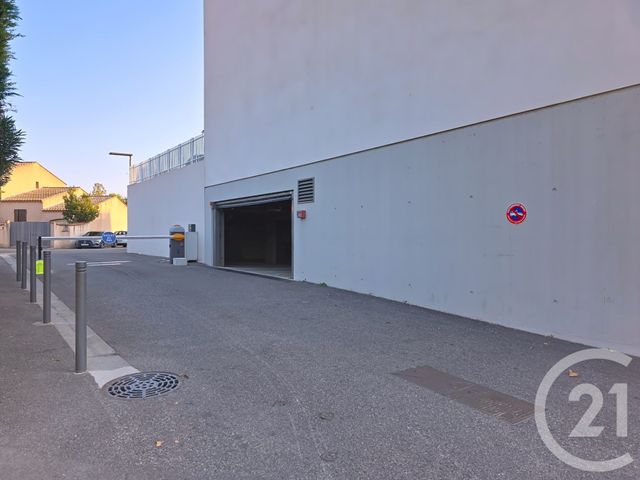 Parking à vendre - 25,70 m2 - Istres - 13 - PROVENCE-ALPES-COTE-D-AZUR