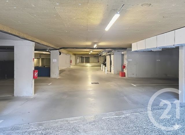 Parking à vendre - 25,70 m2 - Istres - 13 - PROVENCE-ALPES-COTE-D-AZUR