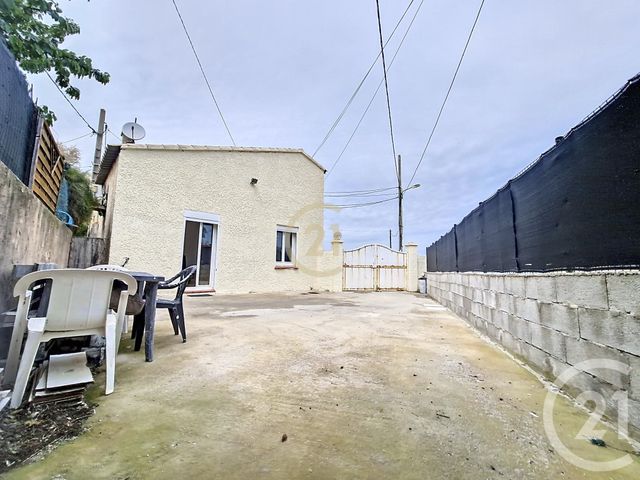 Maison &agrave; vendre - 4 pi&egrave;ces - 85,57 m2 - St Mitre Les Remparts - 13 - PROVENCE-ALPES-COTE-D-AZUR