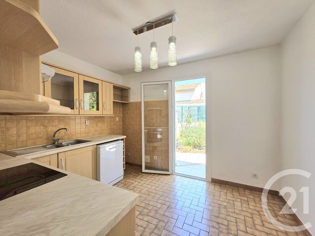 Maison &agrave; louer - 4 pi&egrave;ces - 82,31 m2 - Istres - 13 - PROVENCE-ALPES-COTE-D-AZUR