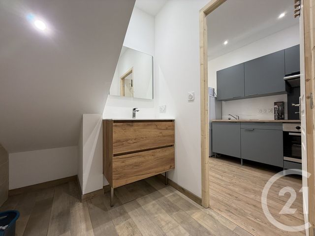Appartement T2 &agrave; louer - 2 pi&egrave;ces - 26,31 m2 - Istres - 13 - PROVENCE-ALPES-COTE-D-AZUR