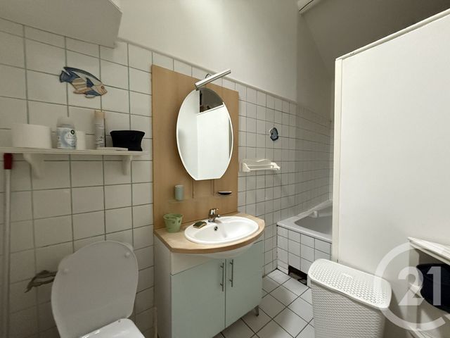 Appartement T1 &agrave; louer - 1 pi&egrave;ce - 43,46 m2 - Salon De Provence - 13 - PROVENCE-ALPES-COTE-D-AZUR