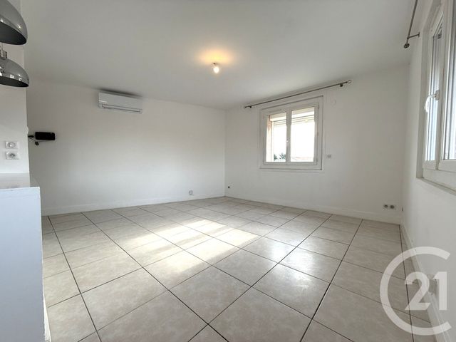 Appartement T3 &agrave; louer - 3 pi&egrave;ces - 54,87 m2 - Istres - 13 - PROVENCE-ALPES-COTE-D-AZUR