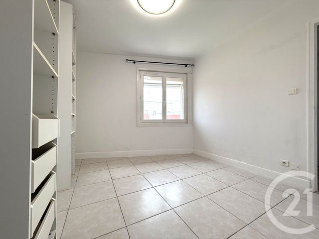 Appartement T3 &agrave; louer - 3 pi&egrave;ces - 54,87 m2 - Istres - 13 - PROVENCE-ALPES-COTE-D-AZUR