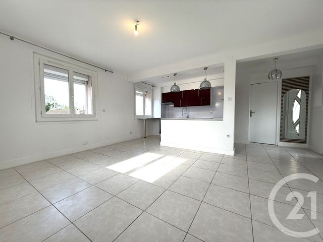 Appartement T3 &agrave; louer - 3 pi&egrave;ces - 54,87 m2 - Istres - 13 - PROVENCE-ALPES-COTE-D-AZUR