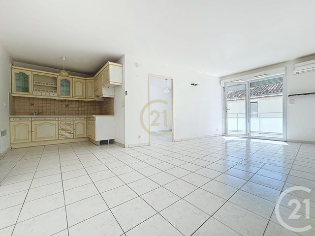 Appartement T2 &agrave; louer - 2 pi&egrave;ces - 46,41 m2 - Istres - 13 - PROVENCE-ALPES-COTE-D-AZUR