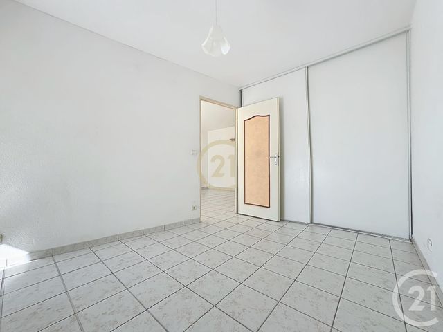 Appartement T2 &agrave; louer - 2 pi&egrave;ces - 46,41 m2 - Istres - 13 - PROVENCE-ALPES-COTE-D-AZUR