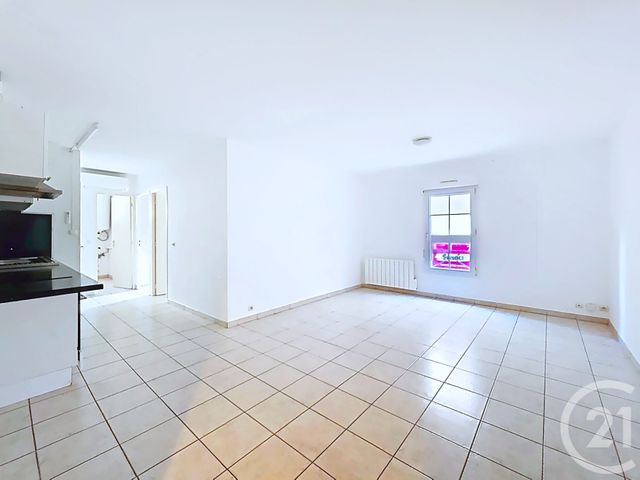 Appartement T3 &agrave; louer - 3 pi&egrave;ces - 54,29 m2 - Istres - 13 - PROVENCE-ALPES-COTE-D-AZUR