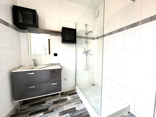 Appartement &agrave; louer - 2 pi&egrave;ces - 40,90 m2 - Istres - 13 - PROVENCE-ALPES-COTE-D-AZUR