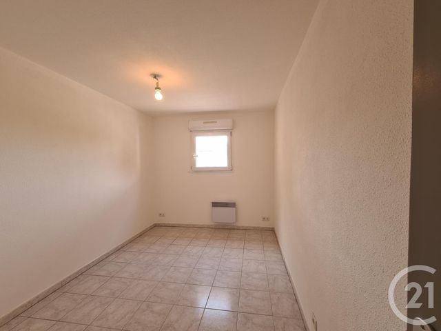 Appartement T2 &agrave; louer - 2 pi&egrave;ces - 45,97 m2 - Istres - 13 - PROVENCE-ALPES-COTE-D-AZUR