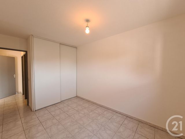 Appartement T2 &agrave; louer - 2 pi&egrave;ces - 45,97 m2 - Istres - 13 - PROVENCE-ALPES-COTE-D-AZUR
