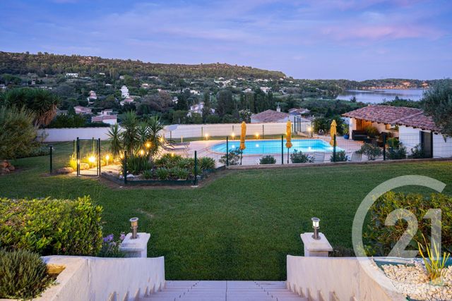 Maison &agrave; vendre - 5 pi&egrave;ces - 123,36 m2 - Istres - 13 - PROVENCE-ALPES-COTE-D-AZUR