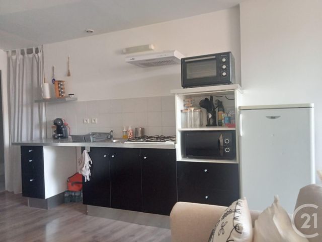Appartement Studio &agrave; louer - 1 pi&egrave;ce - 37 m2 - Grans - 13 - PROVENCE-ALPES-COTE-D-AZUR