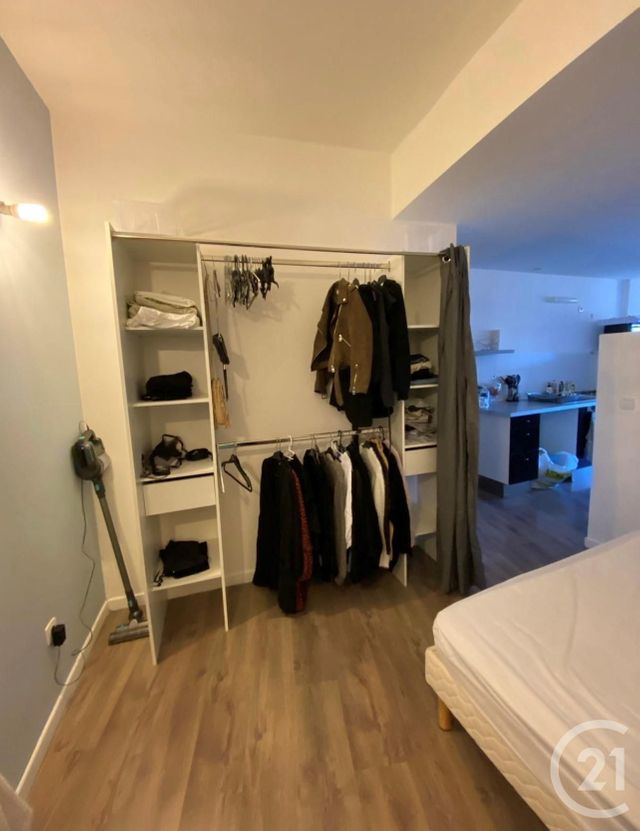 Appartement Studio &agrave; louer - 1 pi&egrave;ce - 37 m2 - Grans - 13 - PROVENCE-ALPES-COTE-D-AZUR