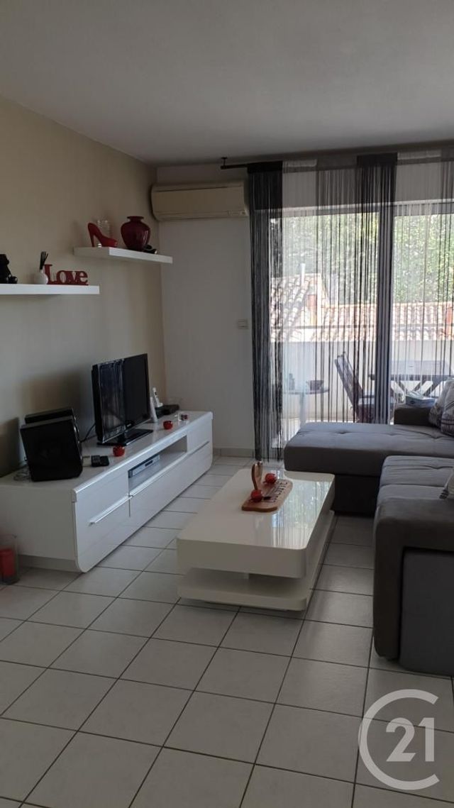 Appartement &agrave; louer - 3 pi&egrave;ces - 61,49 m2 - Istres - 13 - PROVENCE-ALPES-COTE-D-AZUR
