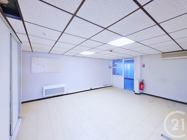 Local commercial à vendre - 250.68 m2 - 13 - Bouches-du-Rhone