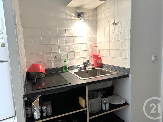 Appartement Studio &agrave; louer - 1 pi&egrave;ce - 17,57 m2 - Port St Louis Du Rhone - 13 - PROVENCE-ALPES-COTE-D-AZUR
