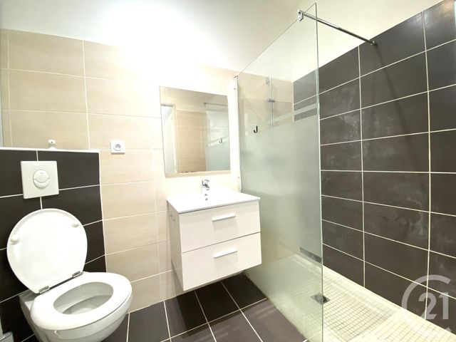 Appartement T2 &agrave; louer - 2 pi&egrave;ces - 29,20 m2 - Istres - 13 - PROVENCE-ALPES-COTE-D-AZUR