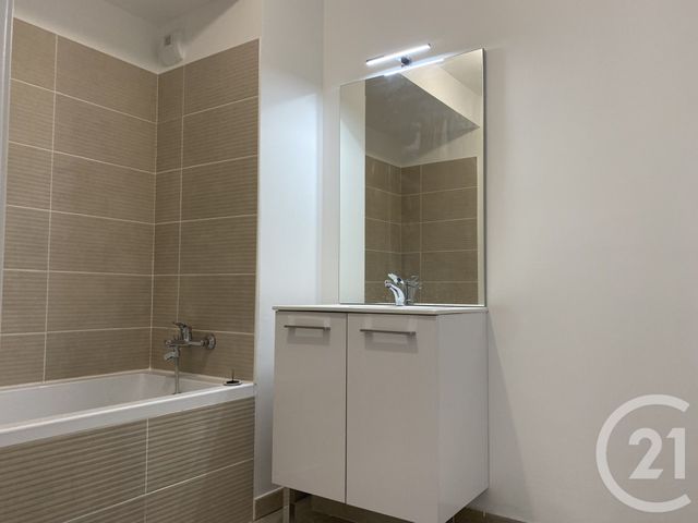Appartement T3 &agrave; louer - 3 pi&egrave;ces - 56,04 m2 - Istres - 13 - PROVENCE-ALPES-COTE-D-AZUR