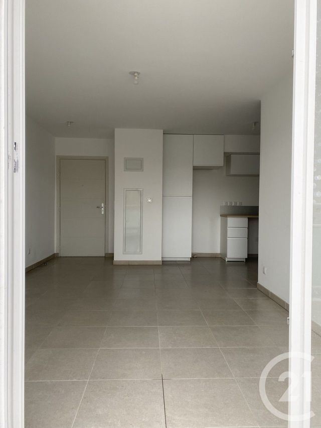 Appartement T3 &agrave; louer - 3 pi&egrave;ces - 56,04 m2 - Istres - 13 - PROVENCE-ALPES-COTE-D-AZUR