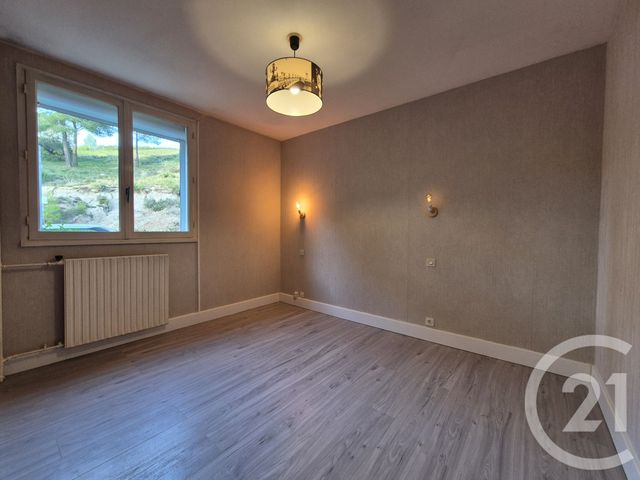 Appartement T5 &agrave; louer - 5 pi&egrave;ces - 98,05 m2 - Martigues - 13 - PROVENCE-ALPES-COTE-D-AZUR