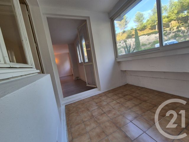 Appartement T5 &agrave; louer - 5 pi&egrave;ces - 98,05 m2 - Martigues - 13 - PROVENCE-ALPES-COTE-D-AZUR