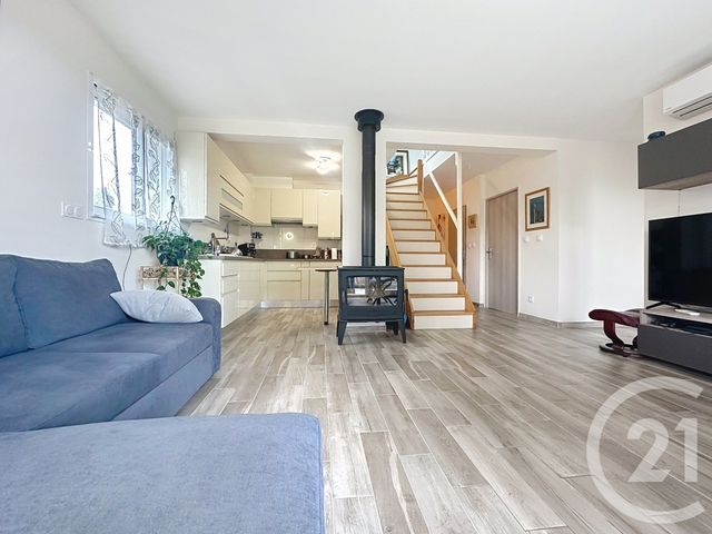 Appartement F4 à vendre - 4 pièces - 82 m2 - Santa Maria Poggio - 202 - CORSE