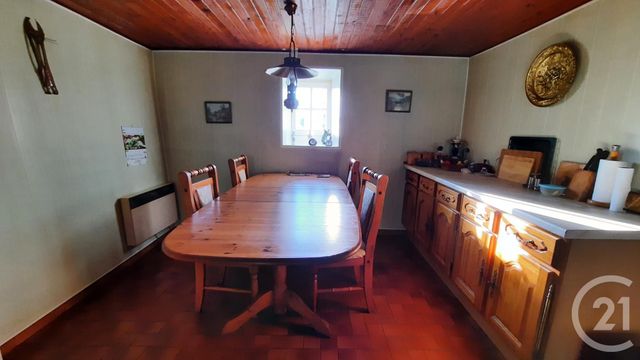 Maison à vendre - 5 pièces - 141,26 m2 - Montreuil Poulay - 53 - PAYS-DE-LOIRE