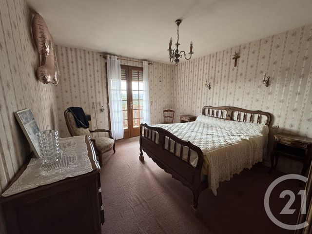 Maison à vendre - 6 pièces - 135,81 m2 - Neuilly Le Vendin - 53 - PAYS-DE-LOIRE