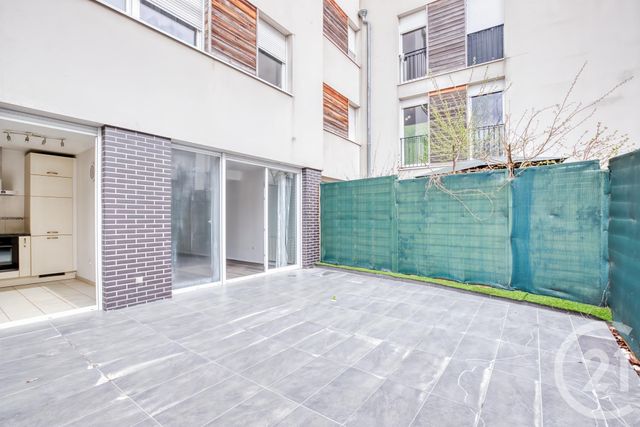 Appartement F3 à vendre - 3 pièces - 63 m2 - La Courneuve - 93 - ILE-DE-FRANCE