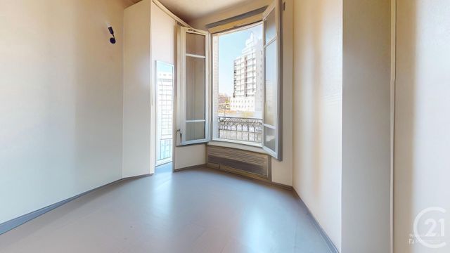 Appartement à vendre - 3 pièces - 40 m2 - La Courneuve - 93 - ILE-DE-FRANCE