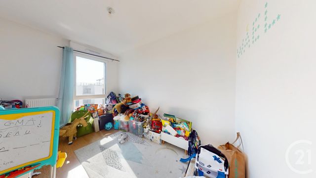 Appartement à vendre - 4 pièces - 81,44 m2 - La Courneuve - 93 - ILE-DE-FRANCE