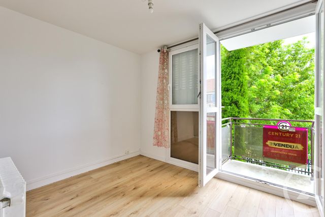 Appartement F3 à vendre - 3 pièces - 55 m2 - Le Bourget - 93 - ILE-DE-FRANCE