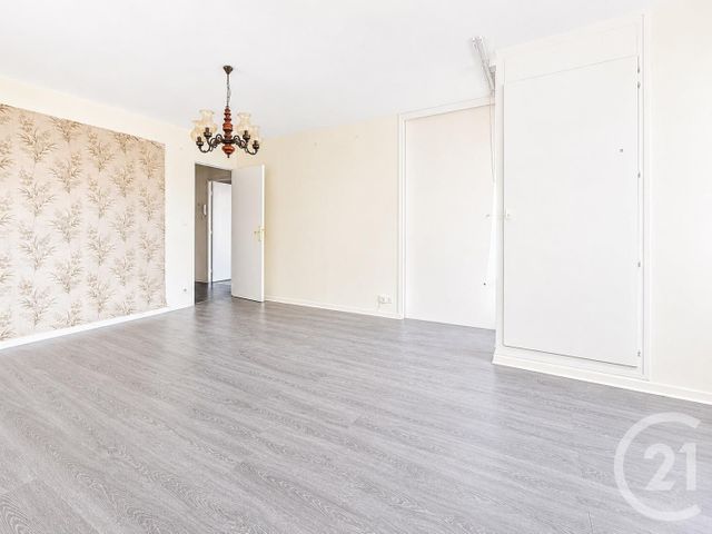 Appartement F4 &agrave; vendre - 4 pi&egrave;ces - 79,53 m2 - La Courneuve - 93 - ILE-DE-FRANCE
