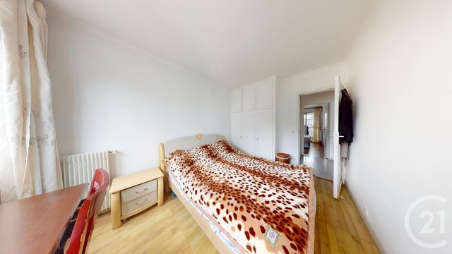 Appartement F5 à vendre - 5 pièces - 103 m2 - La Courneuve - 93 - ILE-DE-FRANCE