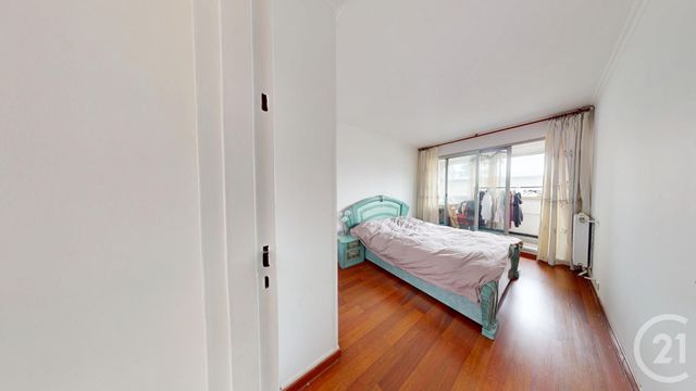 Appartement F5 à vendre - 5 pièces - 103 m2 - La Courneuve - 93 - ILE-DE-FRANCE